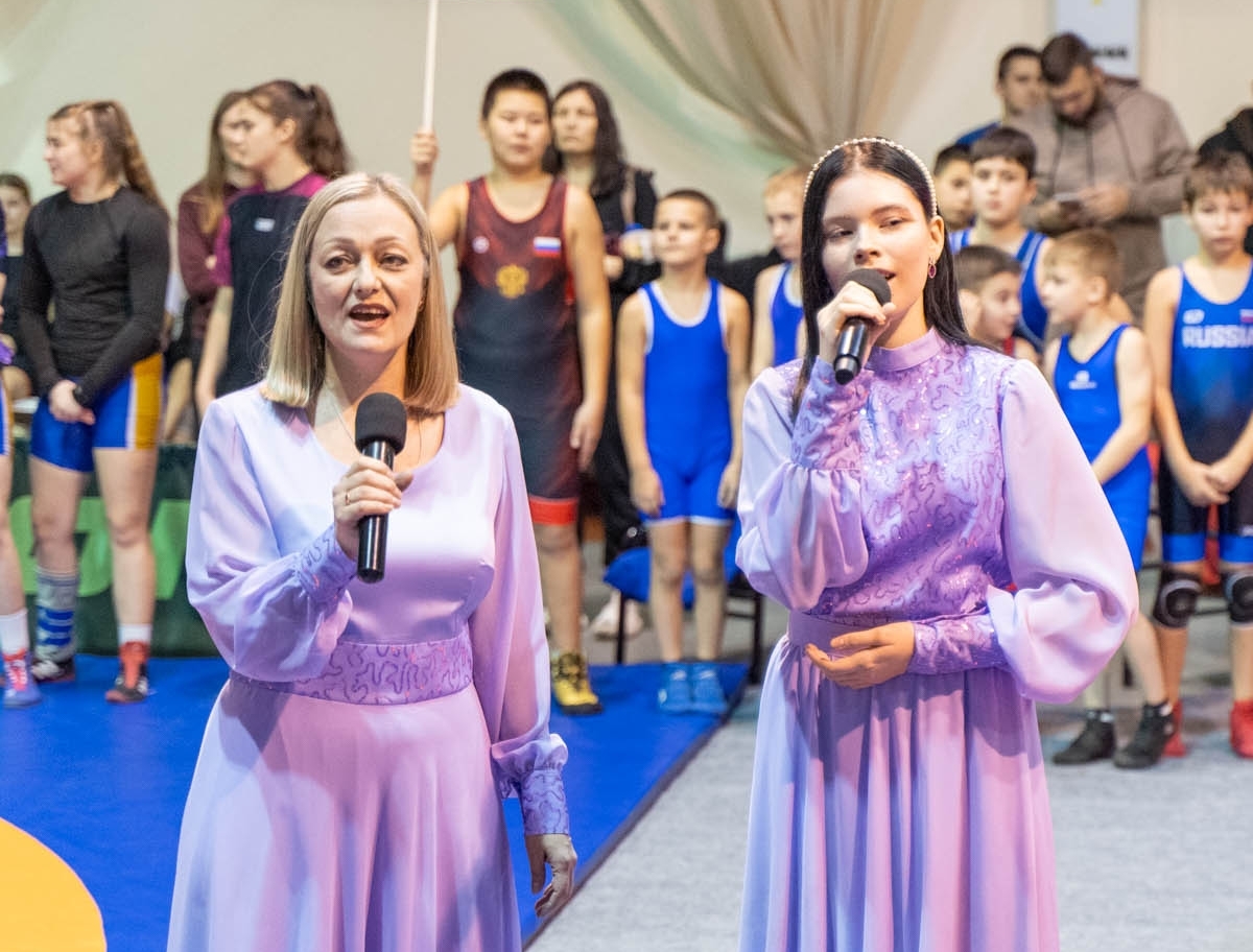 В Тверской области борцы из семи регионов сразились за награды турнира «За други своя»