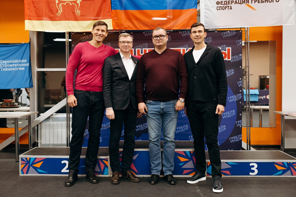 photo_5865206807301655609_w