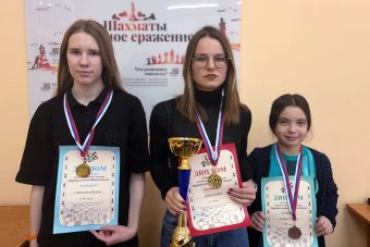 Две королевы: названы чемпионки области по быстрым и молниеносным шахматам