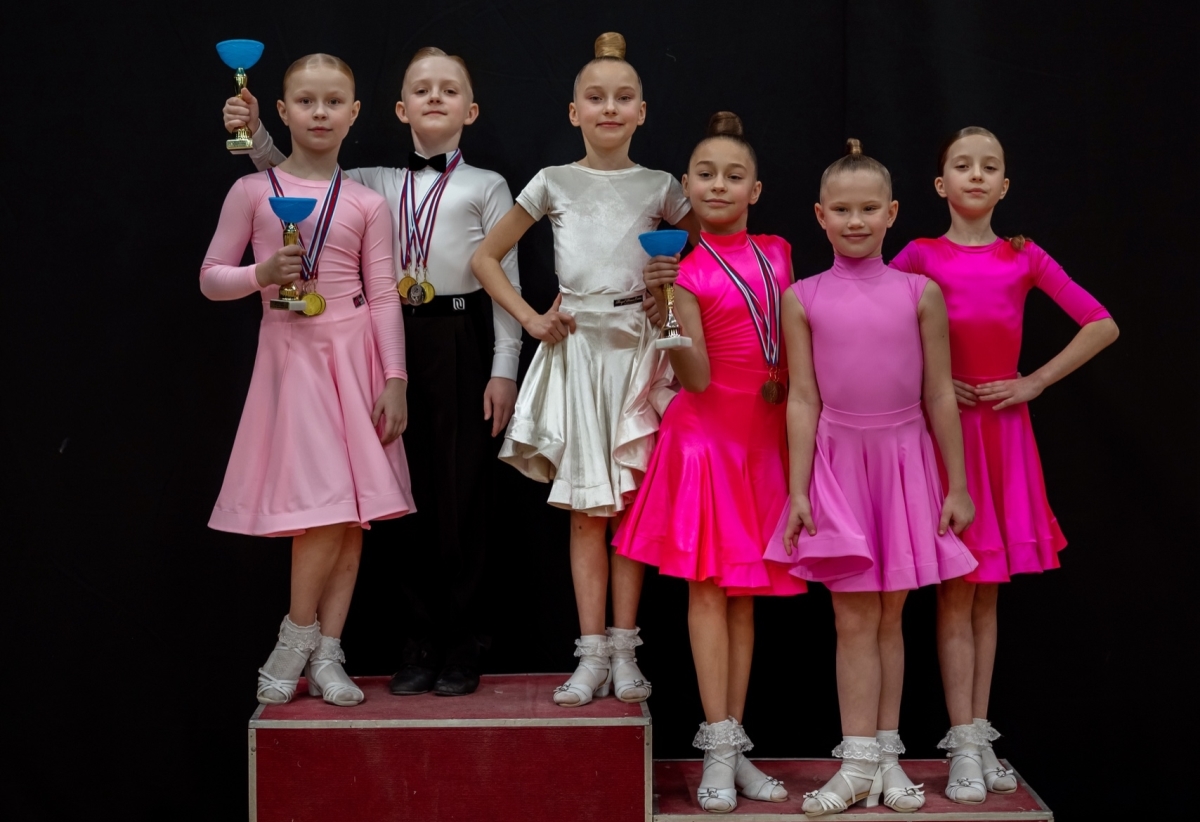 Тверские танцоры завоевали 38 медалей на первом российском турнире 2026 года