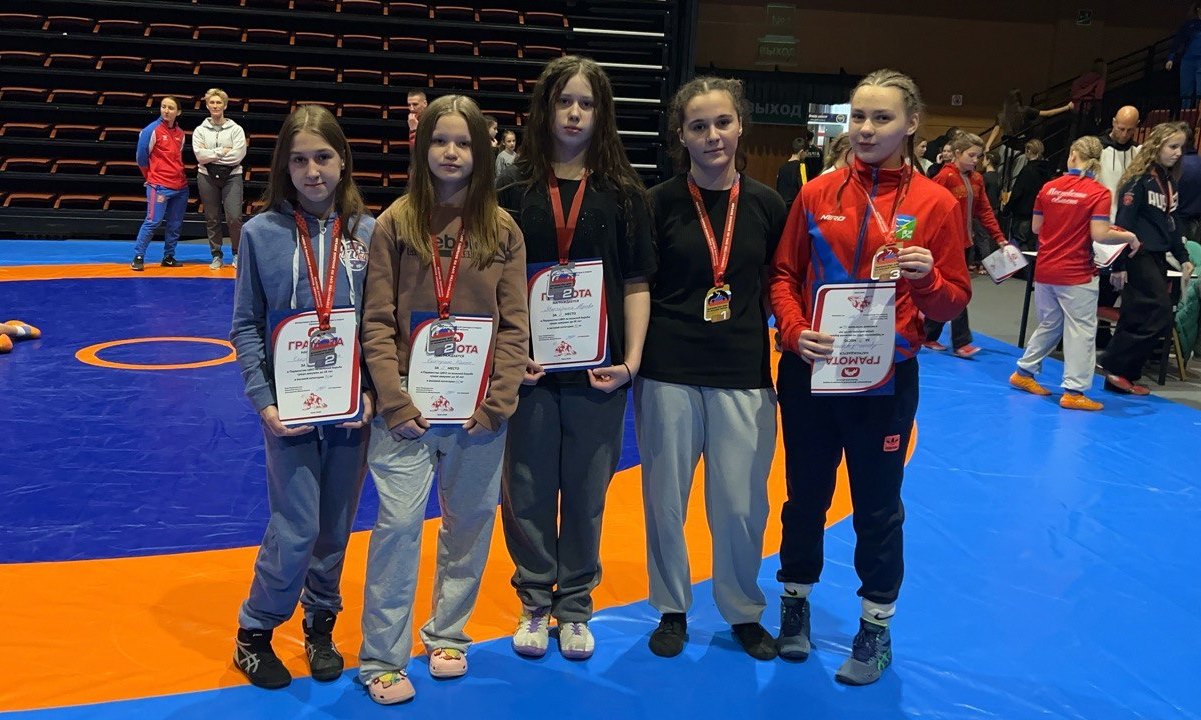 Девушки-борцы Тверской области завоевали пять медалей первенства ЦФО