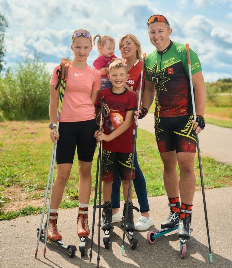 Спортивная семья Снежковых стала амбассадором сообщества «Родные – Любимые»