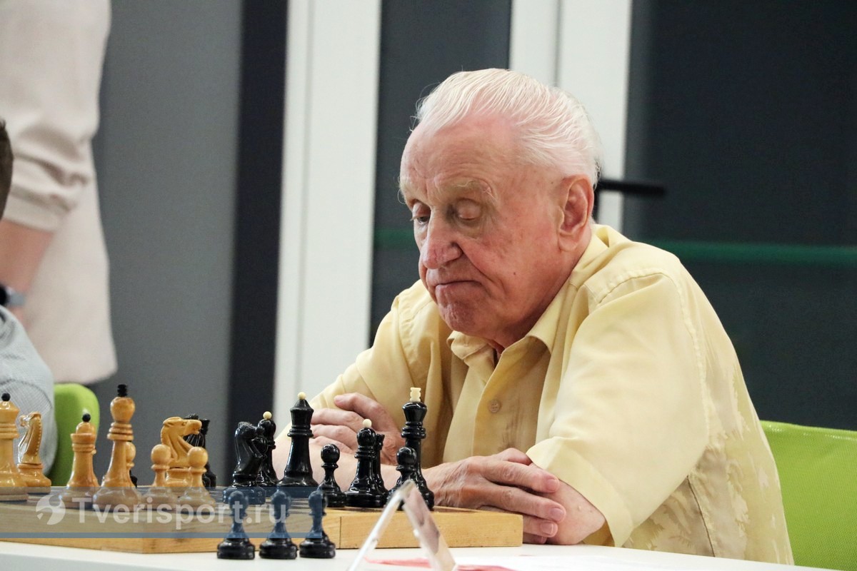 Скончался патриарх тверских шахмат Анатолий Корнилов