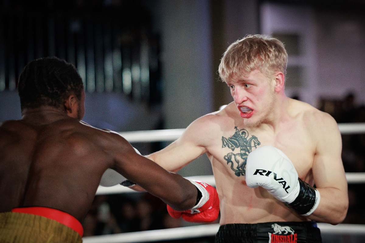 Боксер-профессионал из Тверской области одержал первую международную победу