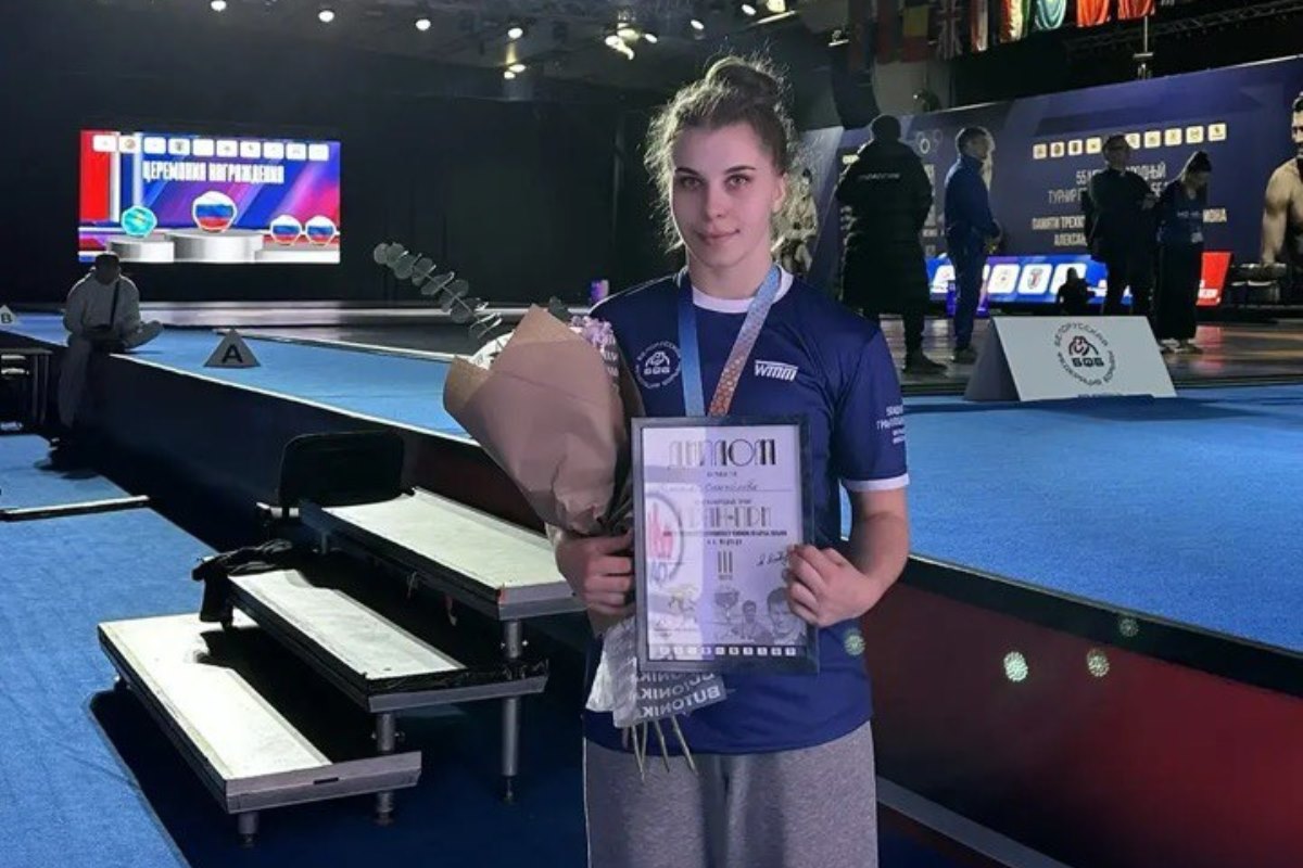 Девушка-борец из Тверской области успешно дебютировала на «Мемориале Медведя»