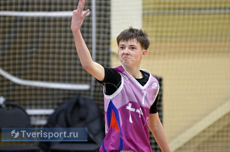 Удержались на вершине: девушки из Маскатихи и юноши из Озерного защитили титул чемпионов