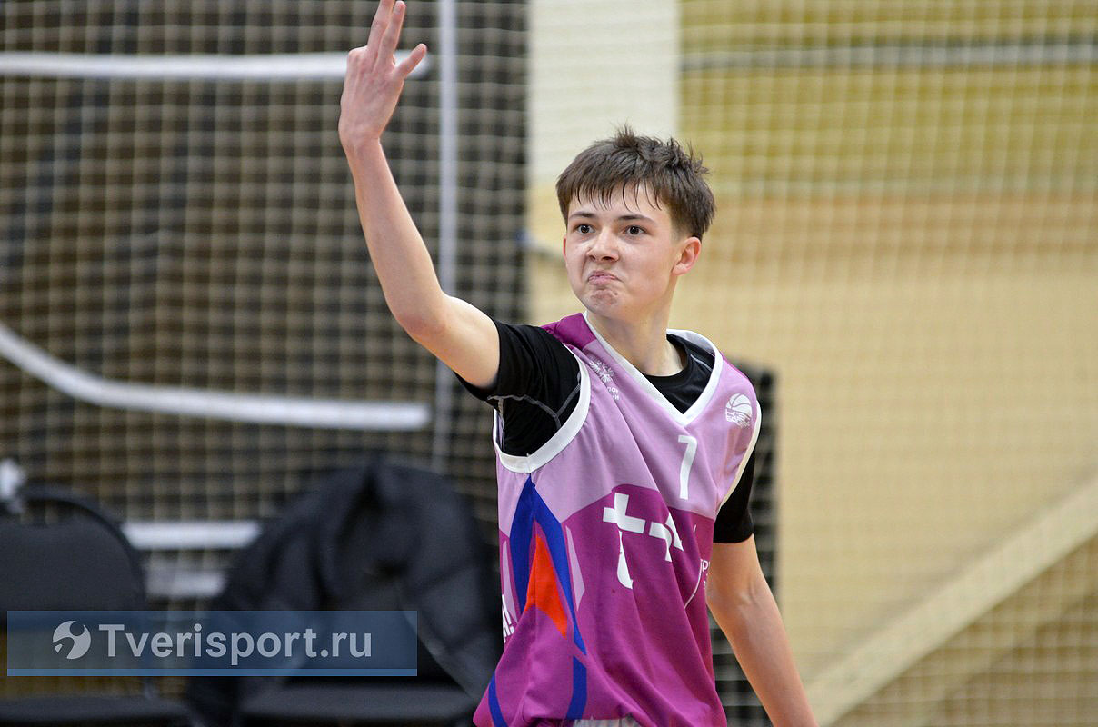 Удержались на вершине: девушки из Маскатихи и юноши из Озерного защитили титул чемпионов