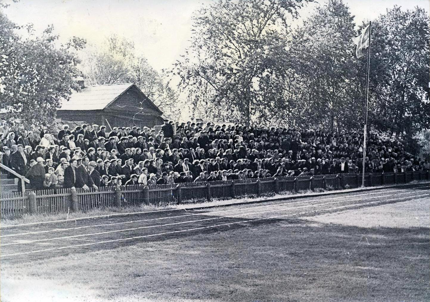 Что ждет стадион в Бологое, который помнит звезд мирового футбола и матчи Кубка России