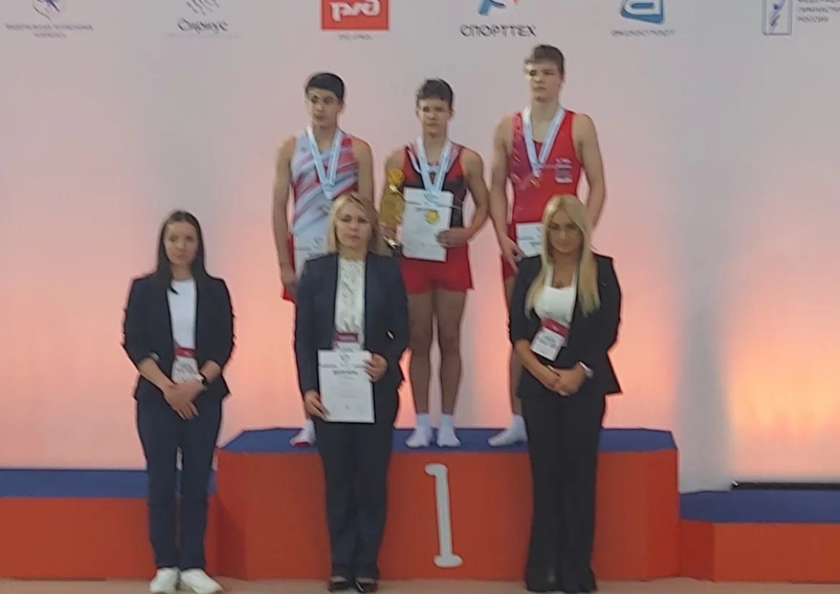 Тверские гимнасты поднялись на пьедестал всероссийских соревнований