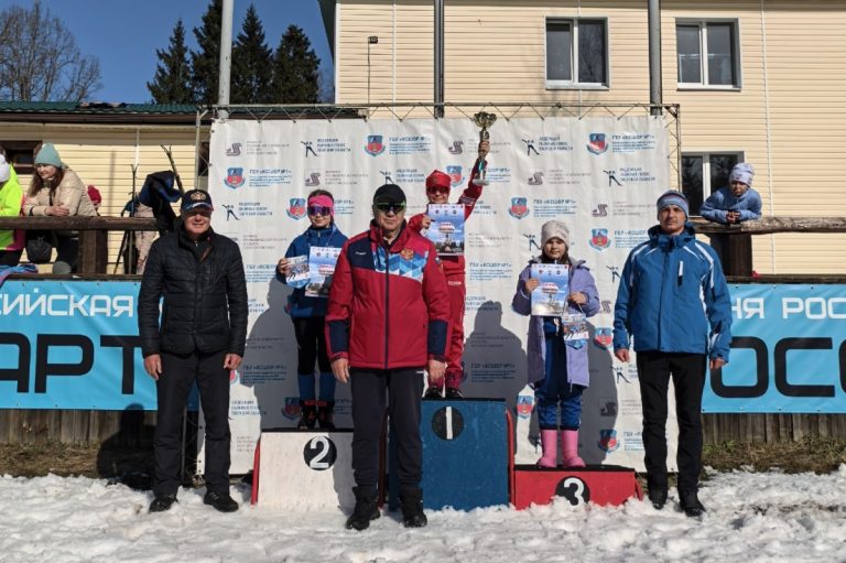 Лыжники тверской КСШОР № 1 выиграли главный приз гонки памяти воинов-десантников