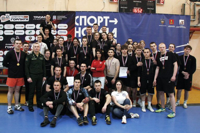 Команды Твери и Торжка тянули канат за награды областного первенства