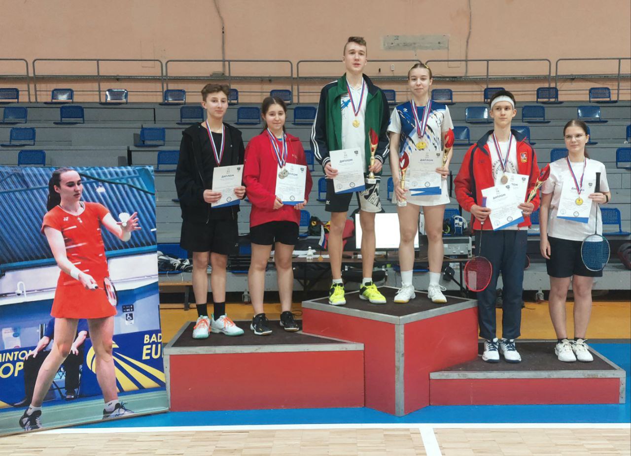Тверские бадминтонисты завоевали 12 медалей на юбилейном Кубке Анастасии Алимовой