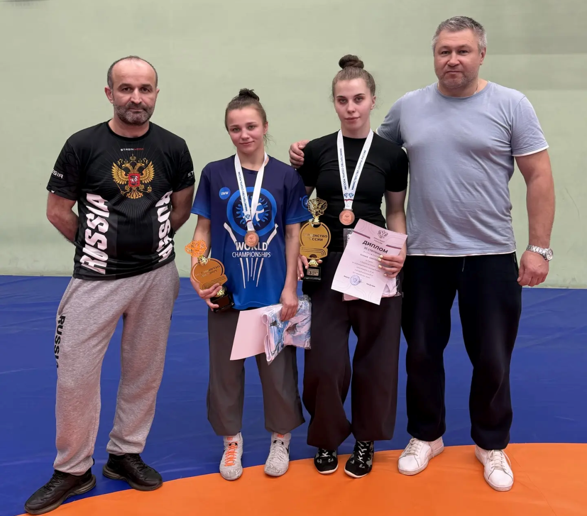 Девушки-борцы из Тверской области поднялись на пьедестал первенства России