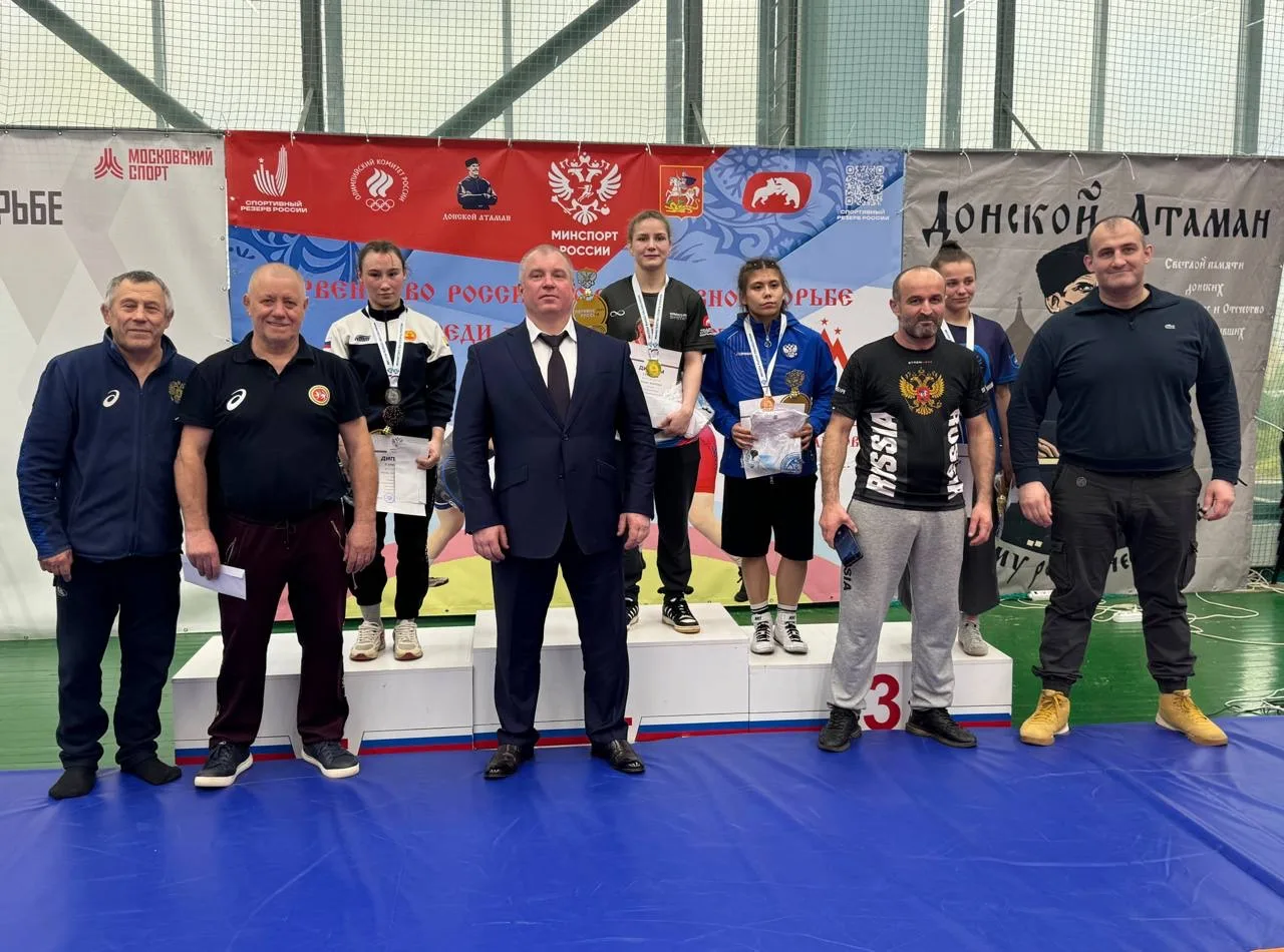 Девушки-борцы из Тверской области поднялись на пьедестал первенства России