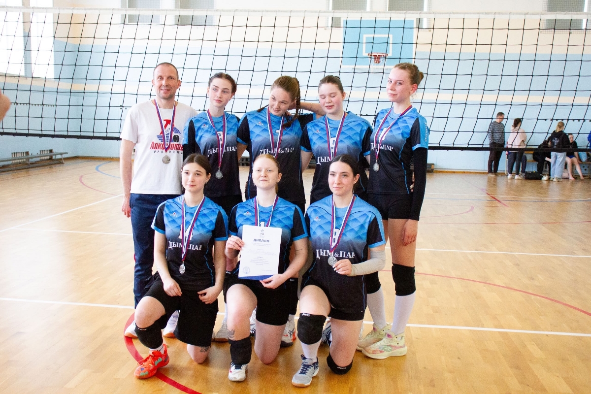 В Твери студентки разыграли награды областных соревнований по волейболу