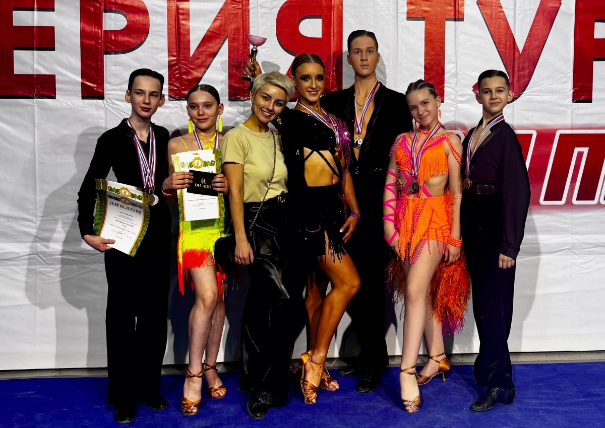 Тверские танцоры успешно выступили на российском турнире «Фестиваль Гран При»