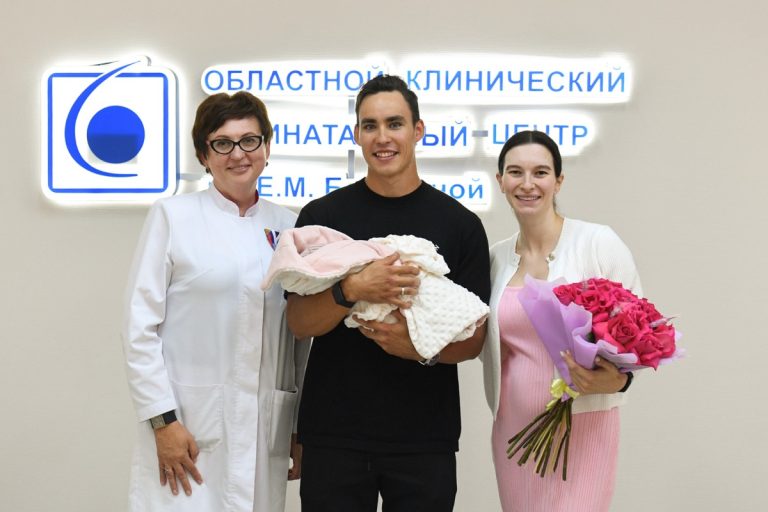 Иван да Василиса: знаменитая тверская лыжница стала двукратной мамой