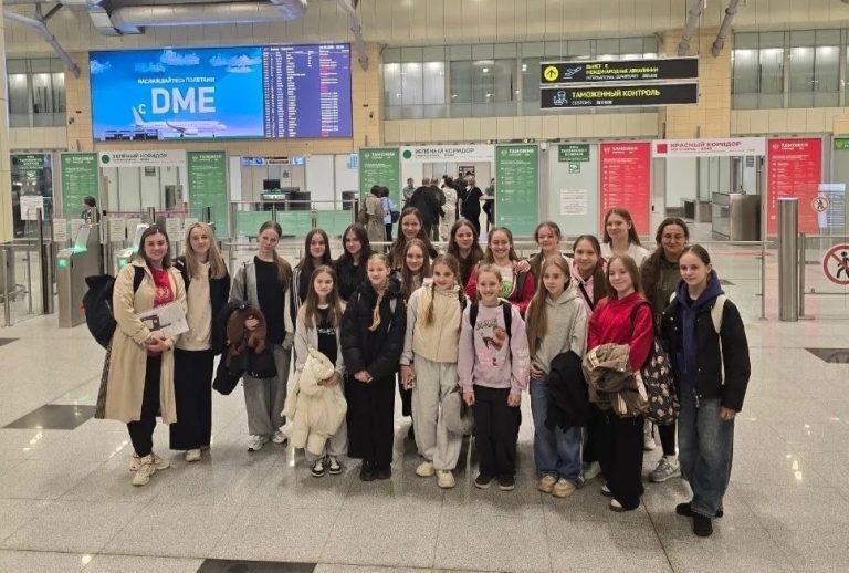 Девушка с жезлами из Тверской области покорила пьедестал чемпионата Европы