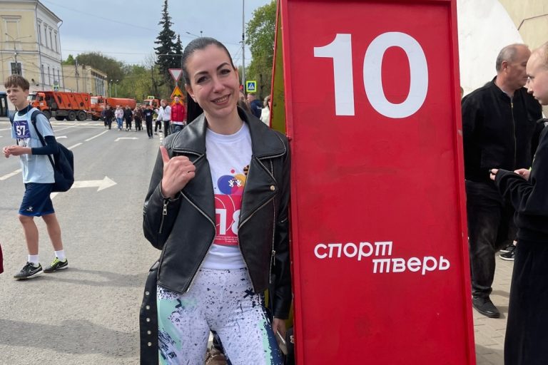 Мы нашли самую необычную команду-участницу эстафеты Победы в Твери