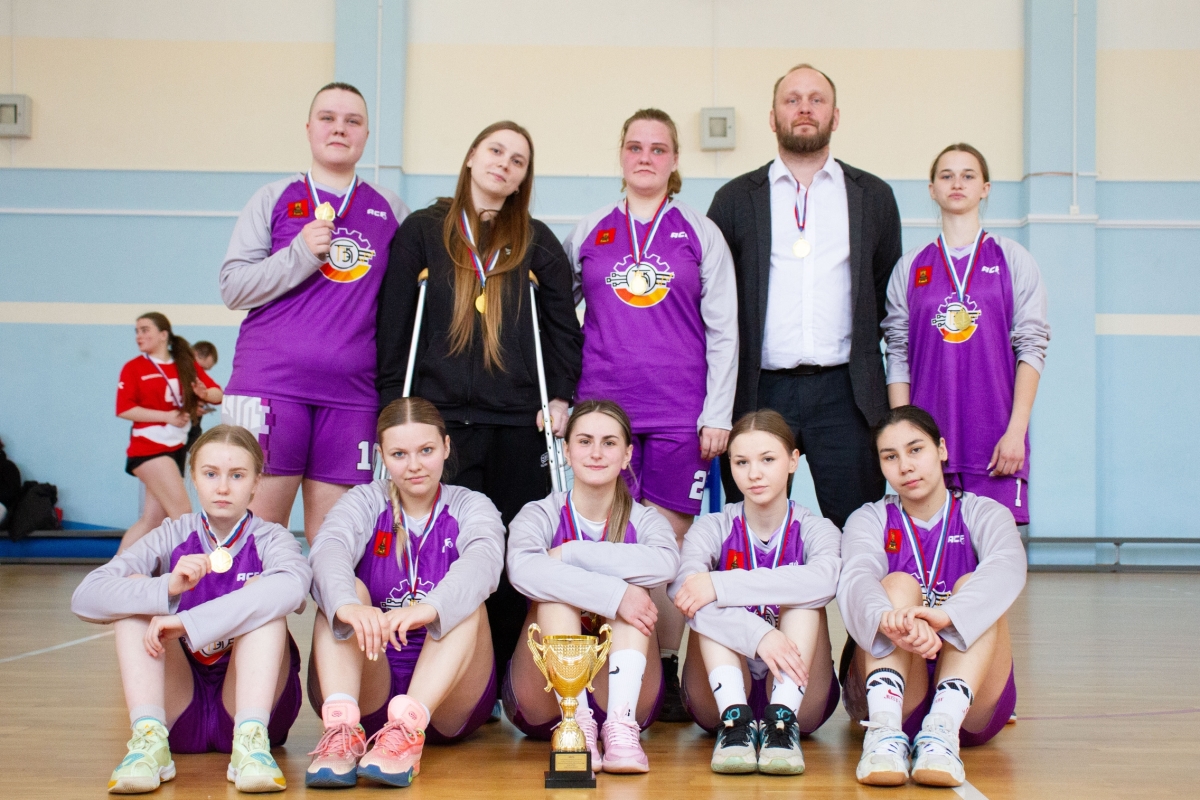 Студентки ТПЭК выиграли золото областных соревнований по баскетболу