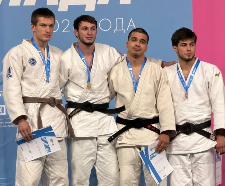 Победительница конкурса «Спасибо, тренер!» покорила пьедестал летней Универсиады Победительница конкурса «Спасибо, тренер!» покорила пьедестал летней Универсиады