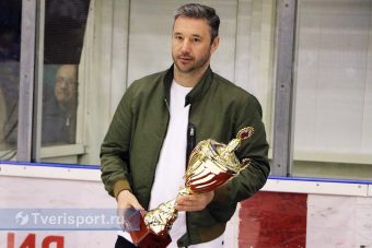 Жители Твери смогут получить суперприз, обыграв Илью Ковальчука в шаффлборд Жители Твери смогут получить суперприз, обыграв Илью Ковальчука в шаффлборд