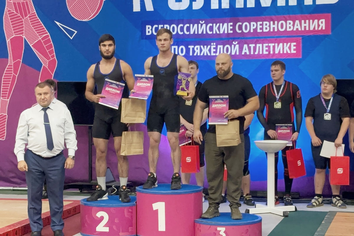 И сразу – в музей! Тверской штангист превзошел результат чемпиона мира