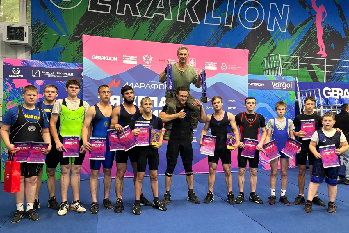 И сразу – в музей! Тверской штангист превзошел результат чемпиона мира