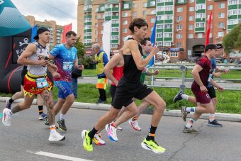 Вдохновили весь город: как 600 спортсменов превратили Удомлю в столицу бега