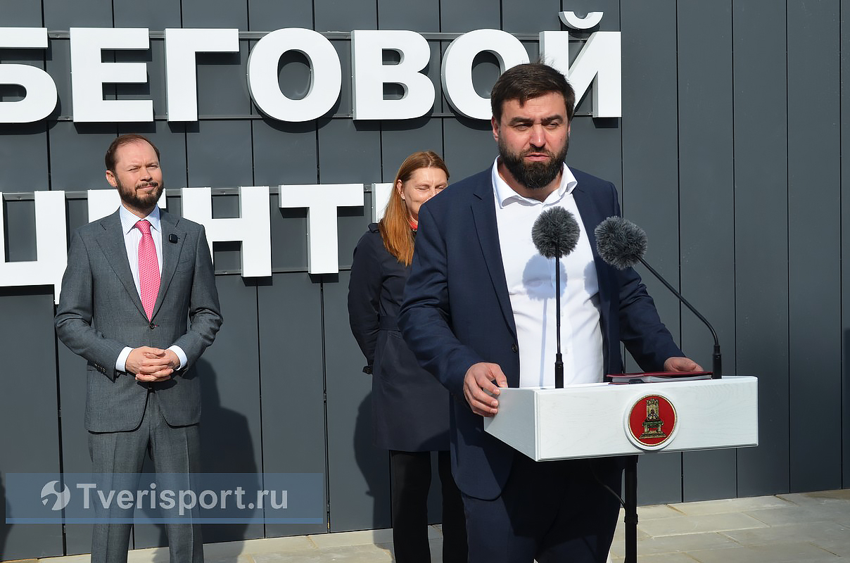 Большой праздник для Агаты: малышка вместе с мамой покорила 1 км на открытии бегового центра